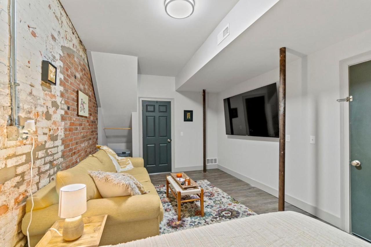 The 418. An 1866 Build With Modern Comforts Fort Wayne Bagian luar foto